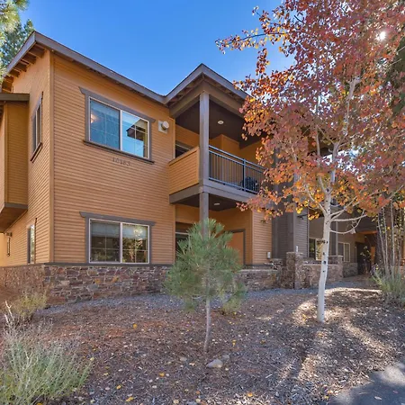 Deluxe Truckee Townhome 3Bdr Dog Friendly Great Location